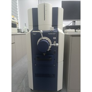 Microscopio Electrónico de Barrido Compacto Hitachi FlexSEM1000II, Enfoque Manual, Medición de Alta Precisión - Product Image 3