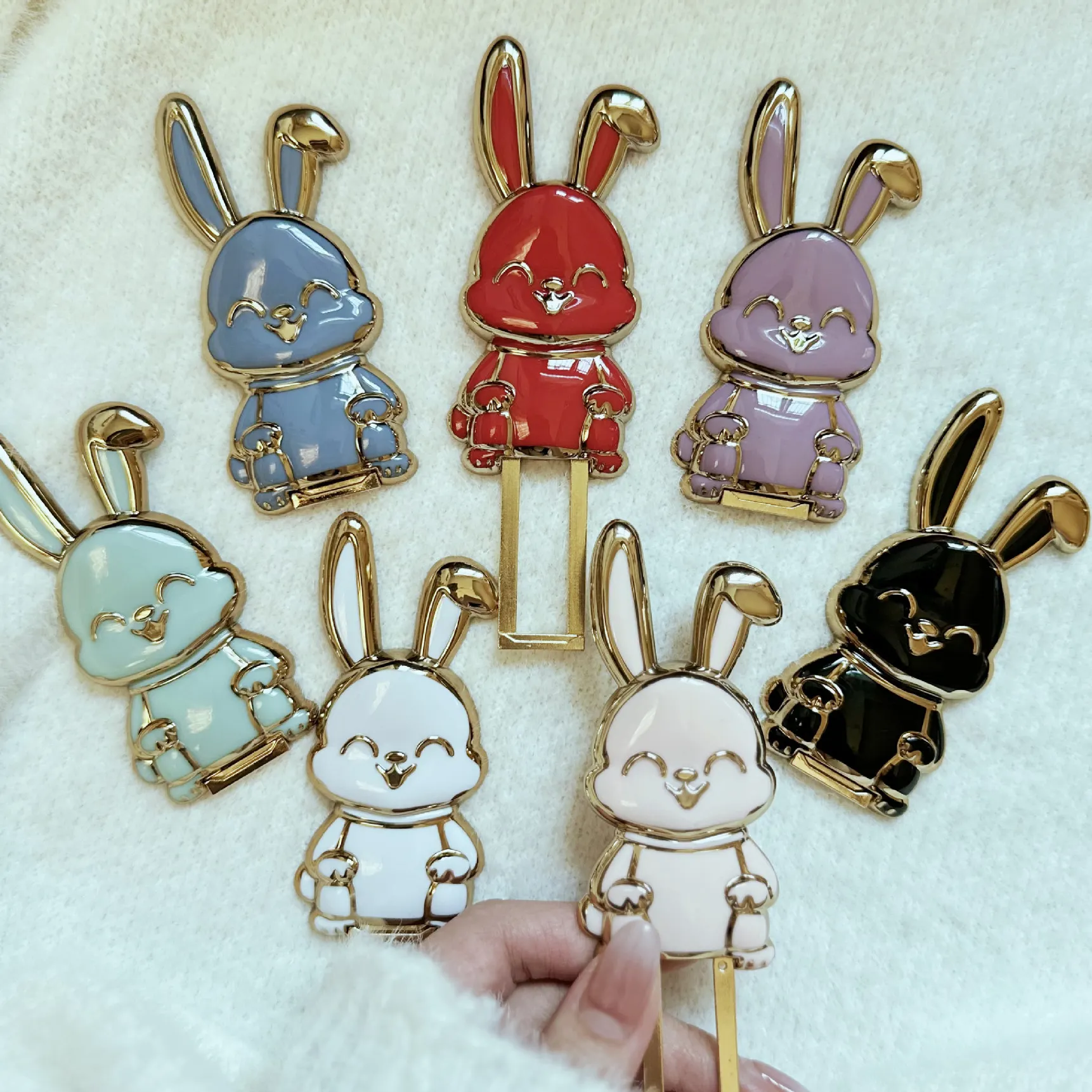 2023 New Cartoon Rabbit Electroplating Folding Mobile Phone Holder For iPhone Samsung OPPO Cell phone Stand