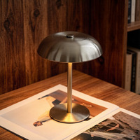 Lampe de table dôme minimaliste nordique en nickel brossé, lampe de lecture pour hôtel, salon, villa, chambre à coucher