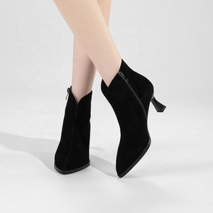 Bottines à talon aiguille pour femmes, en <span class=keywords><strong>daim</strong></span> et PU, avec fermeture éclair latérale, bout pointu, talon aiguille, hauteur accrue, style occidental formel pour l'automne - Product Image 3