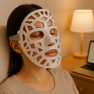Mascarilla personalizada de silicona de grado médico con luz roja, mascarilla LED OEM para el cuidado de la piel, fabricante - Product Image 6