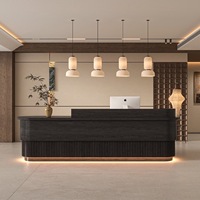 Bureau de réception moderne en bois de couleur noyer ovale, comptoir d'accueil de luxe pour hôtel, bureau, hall