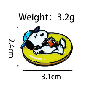 Broche de personnage de dessin animé pour loisirs et divertissements, accessoire mignon en forme de chiot Snoopy, décoration pour sac à dos - Product Image 6