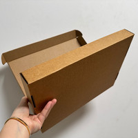Boîte d'expédition rectangulaire personnalisée en kraft pour pièces de machines aériennes - Impression protectrice durable en carton ondulé épais de haute qualité