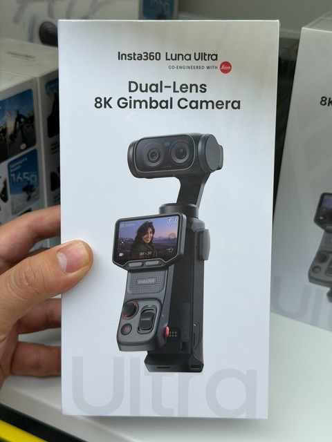 Original Insta360 Luna Ultra Dual-Lens Gimbal Camera 8K 6x Optical Zoom 2-Inch Screen 4-Hour Battery Remote Controller Sports