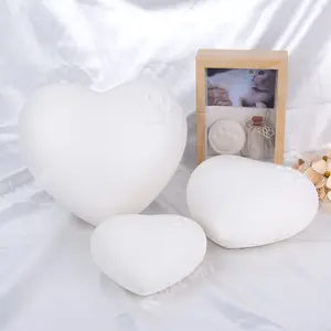 Kalp urn pet kremasyon külleri seramik kalp şekilli urn beyaz pençe baskı kalp evcil hayvan vazosu