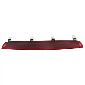 Luz de Freno Trasera LED de Montaje Alto para Audi A3, Modelo 2004-2012 8P4 945 097 C, Roja y Negra, Número de Pieza M024 - Product Image 1