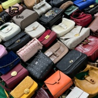 Lot de sacs d'occasion en gros A2 – Sacs à main de seconde main de marques japonaises et coréennes, sacs à bandoulière pour femmes, pour la revente