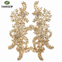 Applique de fleur de luxe en strass faite à la main, prix d'usine, en paire, patch à dos en colle de cristal pour la décoration de robes, vestes et costumes DIY