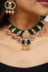 Boucles d'oreilles collier Onyx perles cuivre Mate Kundan pour femmes Top mariages ethniques du fabricant indien personnalisés - Product Image 4