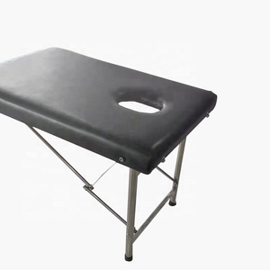 Table de massage pliable portable noire, lit de thérapie Shirodhara en cuir PU, mobilier de salon pour la maison et le bureau - Product Image 1