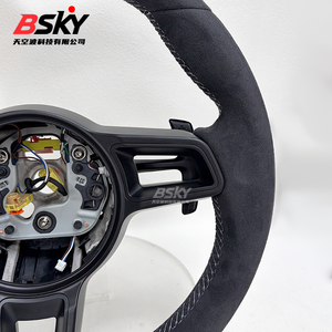 Volant en daim à cinq boutons pour <span class=keywords><strong>Porsche</strong></span> <span class=keywords><strong>911</strong></span> 991 992 Cayenne 958 987 996 997 987 958 Boxster 986 Panamera 970 Taycan Macan - Product Image 3