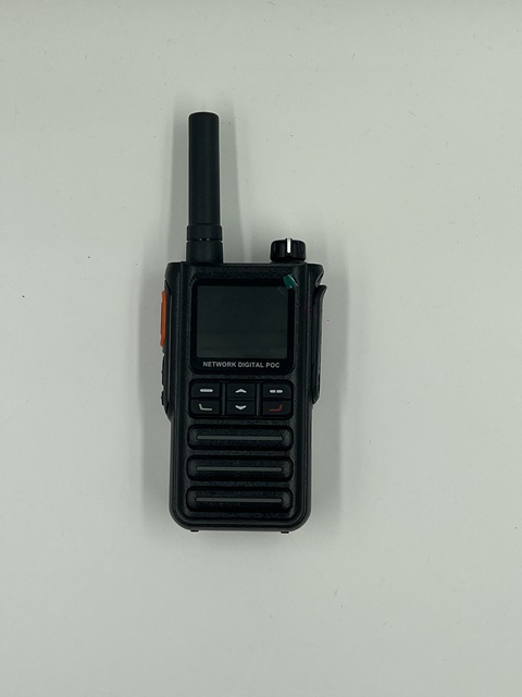 AT-700(X) 5W Professional 4G POC UHF Two Way Radio VOX Voice Scrambler IPX5 Water Resistant >50km Range for Construction Outdoor