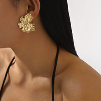 Nouvelle arrivée en gros coréen pas cher métal 3D grosse feuille boucles d'oreilles fleur grandes boucles d'oreilles or Floral boucles d'oreilles pour les femmes