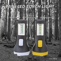 Senter Mini Plastik Murah Lampu Darurat Kecil Baterai AA Portabel 5W-10W IP54 100-1000 Lumens Senter LED Saku Kotak Berwarna