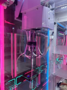 Đầy Màu sắc Claw đồ chơi sang trọng món quà Crane Claw nhà máy bán buôn đồng tiền hoạt động <span class=keywords><strong>Arcade</strong></span> trung tâm mua sắm trò chơi trung tâm Túi bobe đồ chơi Catcher - Product Image 3