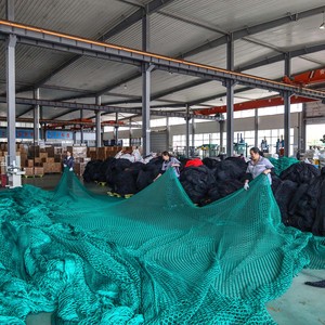 Retrouvez des produits similaires : Filet <span class=keywords><strong>de</strong></span> sécurité pour conteneurs IconTruck avec sangle élastique, filet <span class=keywords><strong>de</strong></span> transport pour parcours <span class=keywords><strong>de</strong></span> cordes, filet en plastique - Product Image 6