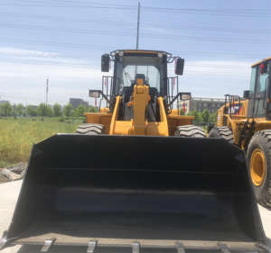 Chargeuse frontale d'occasion Liugong 856H 5 tonnes, chargeuses sur pneus d'occasion Liugong, chargeuse Caterpillar 966H en stock - Product Image 3