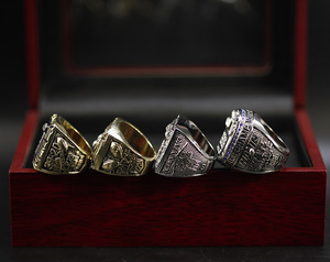 Sidan <span class=keywords><strong>4</strong></span> cái 1986 1990 2007 2011 New York khổng lồ S Bát Nhẫn <span class=keywords><strong>Set</strong></span> Chất lượng cao nam trang sức thể thao người hâm mộ Quà Tặng - Product Image 2