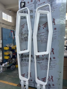 Panneau de signalisation vertical sur pied en acier IP65 pour la signalisation des allées et des magasins dans les centres commerciaux - Product Image 2