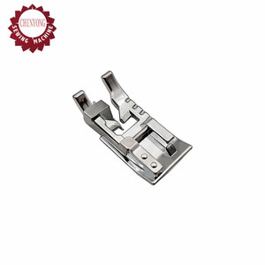 Machine à coudre domestique populaire avec <span class=keywords><strong>pied</strong></span> presseur <span class=keywords><strong>pour</strong></span> couture et empiècement - Product Image 3