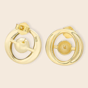 Pendientes de perlas de aro de plata de ley S925, diseño simple, joyería chapada en oro a la moda, adecuada para fiestas diarias - Product Image 4