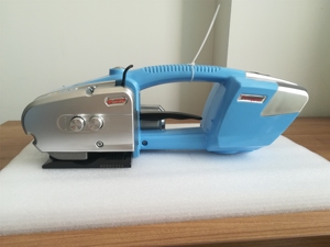 เครื่องรัดกล่องแบบกึ่งอัตโนมัติ ใช้แบตเตอรี่  สำหรับสายรัดพลาสติก PP และ PET - Product Image 2