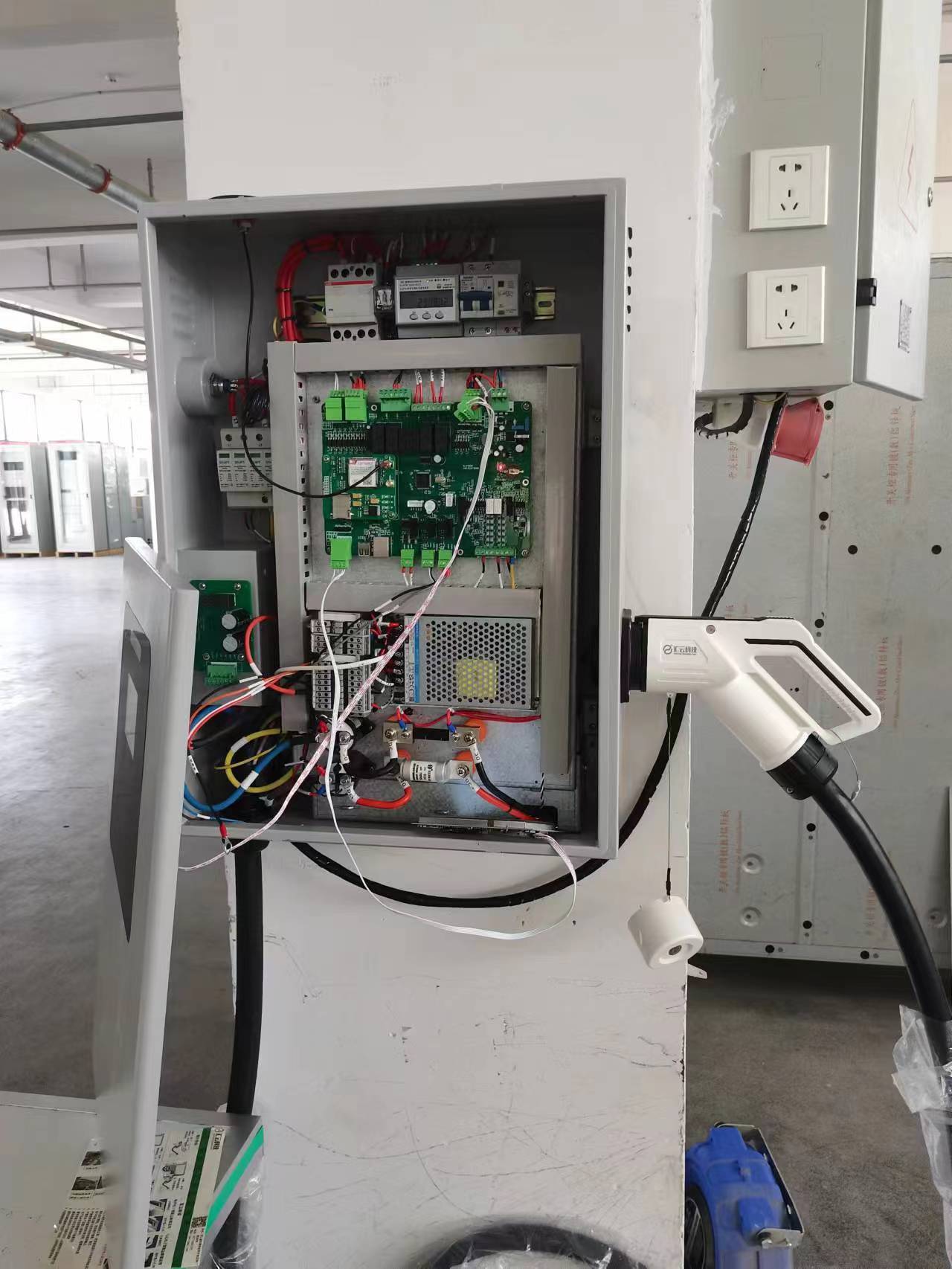 Quality Assurance Commercial 7kw/15kw/20kw/30kw/40kw GB/T Wallmount DC Ev Charging Station EV Car Charger for Chinese Car · image 2