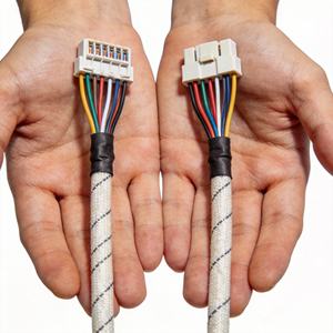 Tire-fil électrique portable et ruban de tirage pour l'installation de faisceaux de câbles et les travaux de maintenance électrique - Product Image 1