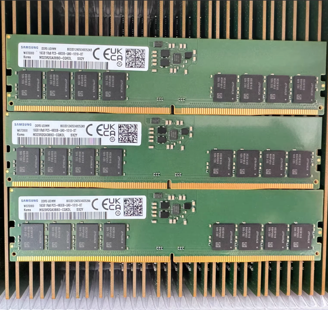 16GB DDR5 ECC 4800MHz High Speed Used Desktop RAM M323R2GA3BB0-CQK0L Compatible with Computers