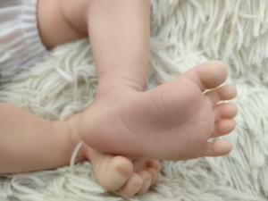 Amerikanische weiße Haut Netter Look Echte Platin Silikon Liebes puppen Baby Haut Hand bemalte feste Silikon Baby puppe - Product Image 3