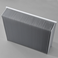 Radiateurs de camion en aluminium d'extrusion industrielle CNC radiateur en alliage d'aluminium extrudé profil de radiateur de dissipateur thermique en aluminium extrudé