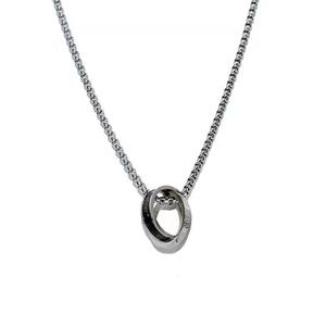 Collier unisexe à double anneau en acier inoxydable avec pendentif en argent Style Hip Hop simple, durable et élégant pour hommes et femmes - Product Image 1