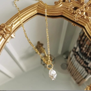 Collier en métal de style japonais avec pendentif en perle d'argent cassée Keshi, tendance, simple et élégant - Product Image 1