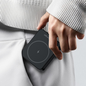 Station de charge sans fil magnétique pliable 3-en-1 HiTao 15W pour téléphones, écouteurs et montres - Product Image 4