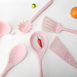 Juego de utensilios de cocina antiadherentes con soporte giratorio, juego de utensilios de silicona con mango de silicona - Product Image 5