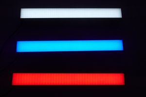 Lampe de travail industrielle à LED 45*32mm <span class=keywords><strong>Bar</strong></span> <span class=keywords><strong>Light</strong></span> Éclairage direct Reconnaissance intelligente des caractères Machine Vision <span class=keywords><strong>Bar</strong></span> <span class=keywords><strong>Light</strong></span> - Product Image 2