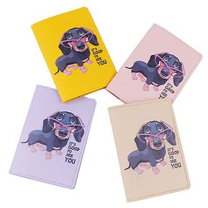 Housse de passeport portable en cuir PU personnalisée, imperméable et antivol, avec décoration florale et design à chaîne - Product Image 1