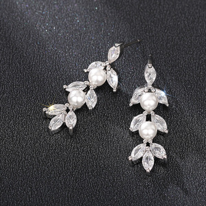 Orecchini Pendenti Lunghi con Perline Floreali e Nappine per Donne, Gioielli Eleganti e Delicati alla Moda - Product Image 6