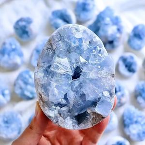 Cristaux de célestine naturels en gros, géodes, pierres de guérison pour la décoration de la maison et du bureau, cadeaux de fête, artisanat - Product Image 1