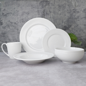 Service de vaisselle en porcelaine blanche imprimée avec logo personnalisé, bol et assiettes en céramique inclus - Product Image 1
