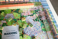 Meja Mahjong 4 Pemain Terbaru Model Modern Mewah Desain Artistik Bunga Hydrangea Anti Selip Lipat Bahan Kain Mikrofiber untuk Hiburan