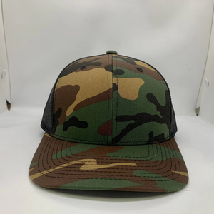 Gorra de camionero clásica de 6 paneles con bordado personalizado de malla de camuflaje, gorra de camionero original 112P, hecha en Vietnam - Product Image 5