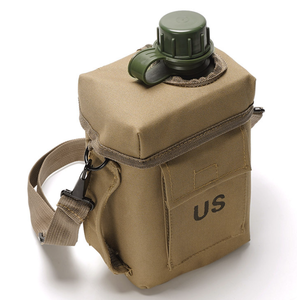 DE97 Outdoor Plastic Canteen with Pouch with Shoulder Straps Outdoor Portable Water Container 2L Capacity 2 Quart - Product Image 3