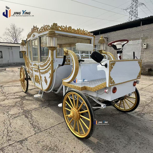 Magnifique calèche royale artisanale, idéale pour les mariages et les célébrations - Product Image 3