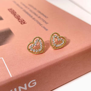 Pendientes de Botón con Forma de Corazón con Circonita, Chapados en Oro de 18K, Joyería de Latón Moderna para Bodas y Fiestas, Hermoso Regalo - Product Image 3