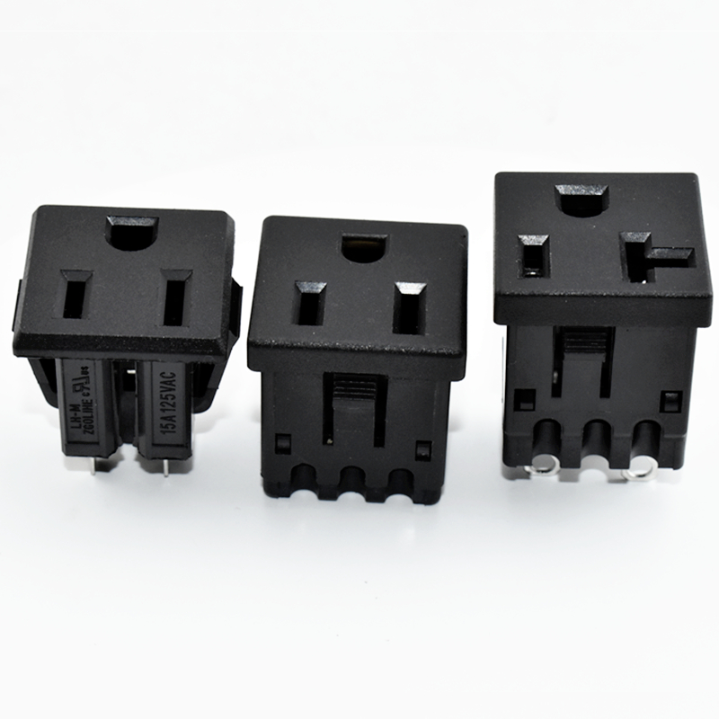 3 Pin 15 Amp Switched Socket Outlet IP66 Weatherproof Industrial