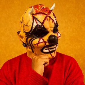 Masque de démon clown en latex pour Halloween - Crâne à pointes, veines sanguines, nez noir, visage souriant, surface rugueuse, masque intégral - Product Image 2