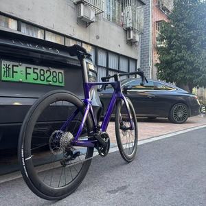Bicicleta de Carretera de Fibra de Carbono Kozo de 7.9 KG, Venta Directa de Fábrica, Shimano 105 24s, Frenos de Disco Hidráulicos, OEM CE KOZO2-SHIMANO 1 - Product Image 4