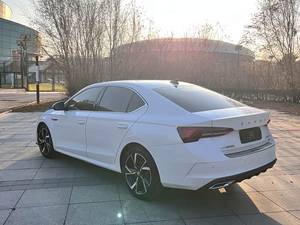 <span class=keywords><strong>Skoda</strong></span> <span class=keywords><strong>Octavia</strong></span> <span class=keywords><strong>2022</strong></span> PRO TSI280 Edición Premium 1.4T L4 150HP, una Opción Confiable para Exportación a Rusia - Product Image 5